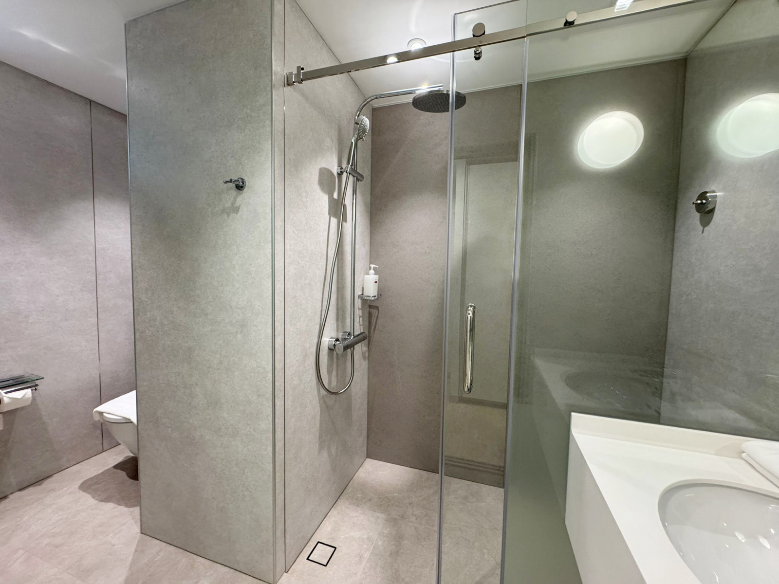 Common Bathroom